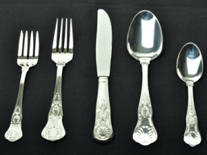 silver dinner cutlery set