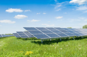 platinum plating for photovoltaic solar panels